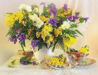 Без бренда «Букет из мимозы и колокольчиков в вазе» в Омске 